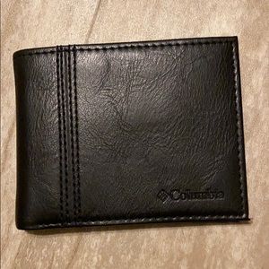 Columbia wallet